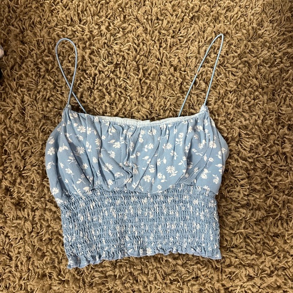 White tank cropped from PacSun - Picture 2 of 2